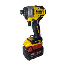 Load image into Gallery viewer, Milwaukee 18V to DeWalt 20V Battery Adapter

