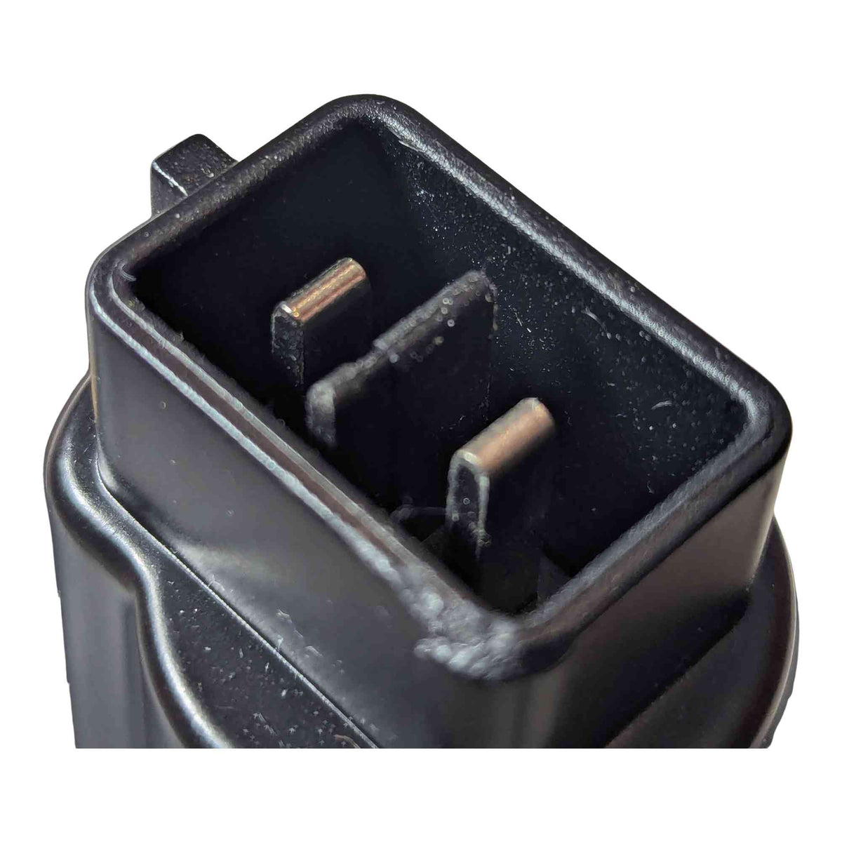 Porter Cable 20V to DeWalt 18V Ni-Cd battery adapter - close-up of the tool-side post and its copper pins
